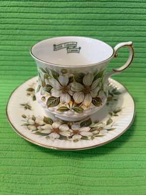Queen’s Fine Bone China